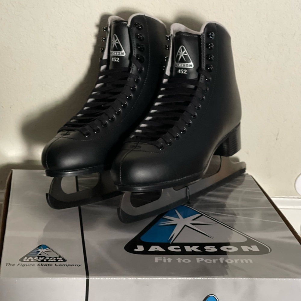 Jackson Ultima 452 Men’s ice skates (black)